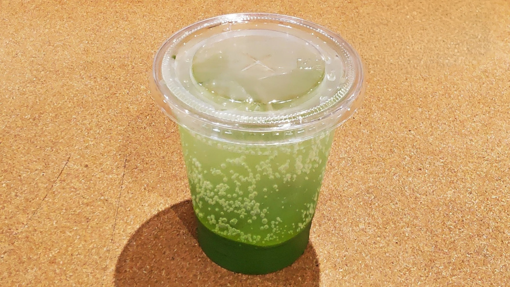 所沢観光情報・物産館 YOT-TOKO「JIGONA Cafe」狭山茶ソーダ